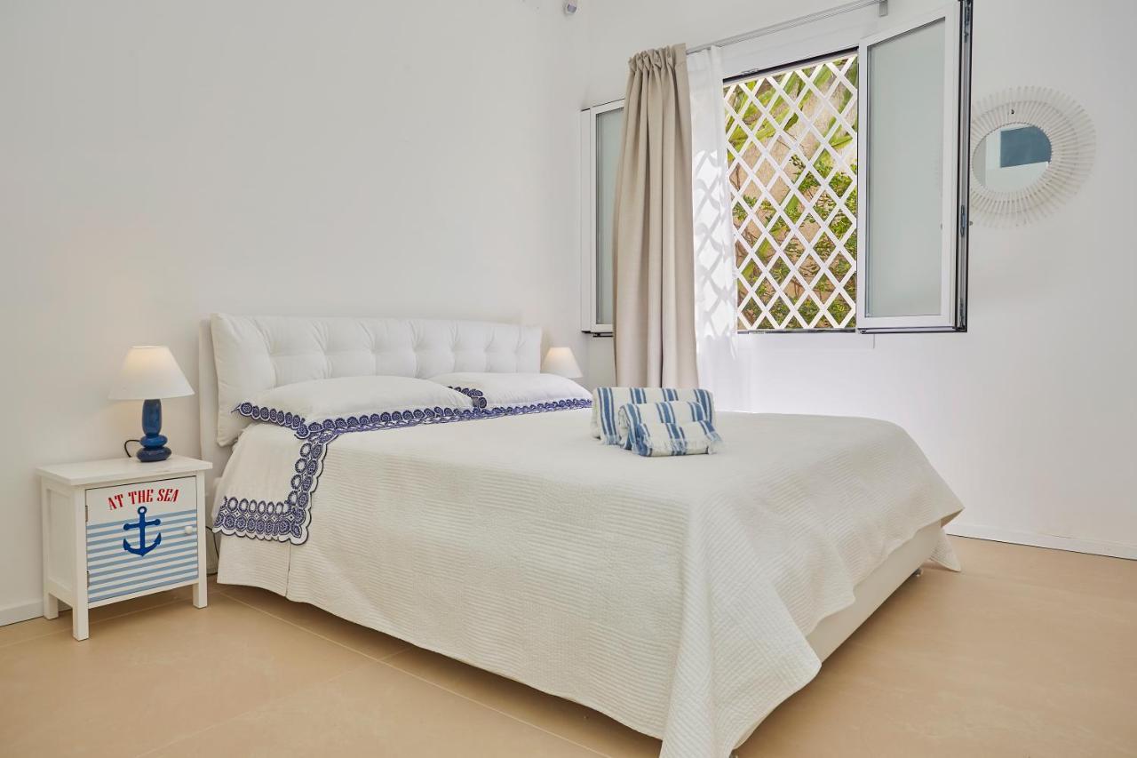 הוילה פונטנה ביאנקה Casa Sugli Scogli מראה חיצוני תמונה