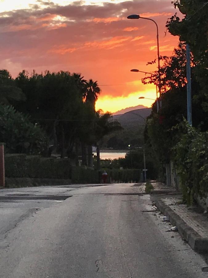 הוילה פונטנה ביאנקה Casa Sugli Scogli מראה חיצוני תמונה